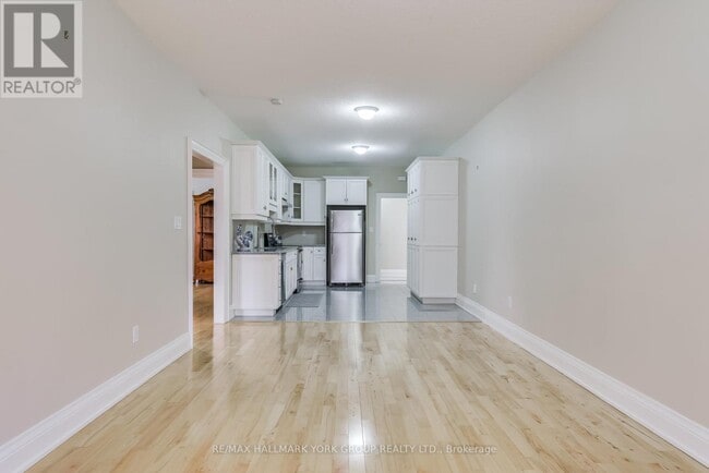 Building Photo - 13086 Keele St