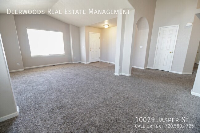 Foto del edificio - 3 Bed / 2 Bath - Spacious Open Kitchen, 3 ...