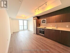 Building Photo - 2545 Simcoe St N