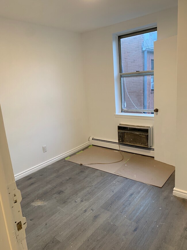 Building Photo - 223 1st Ave