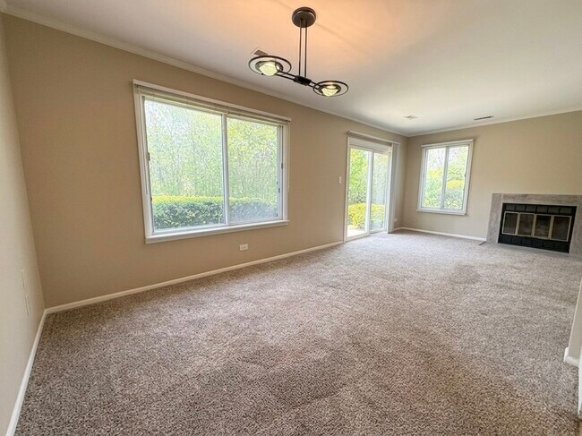 Foto del edificio - 1344 Barclay Ln