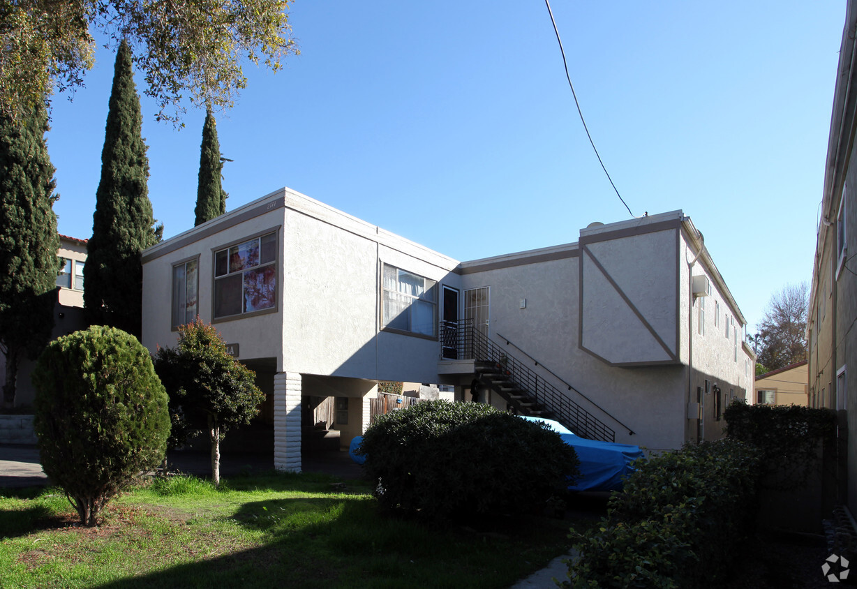 Primary Photo - South Park Villa