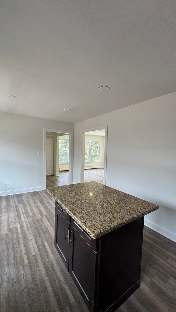 Foto del edificio - 8161 Enger Ln