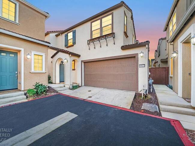 Building Photo - 10523 Tenor Way