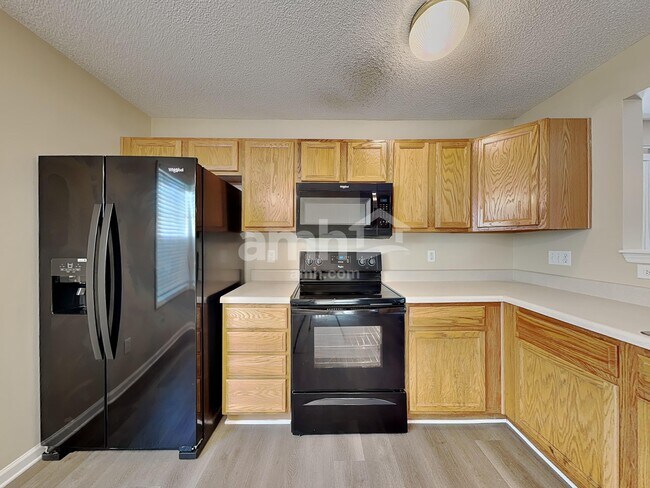 Foto del edificio - 4809 Tommans Trl