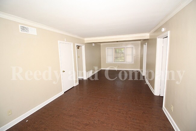 Building Photo - 1247 S Greer St