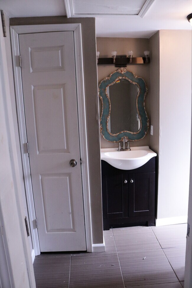 Foto del edificio - 8940 Oak St