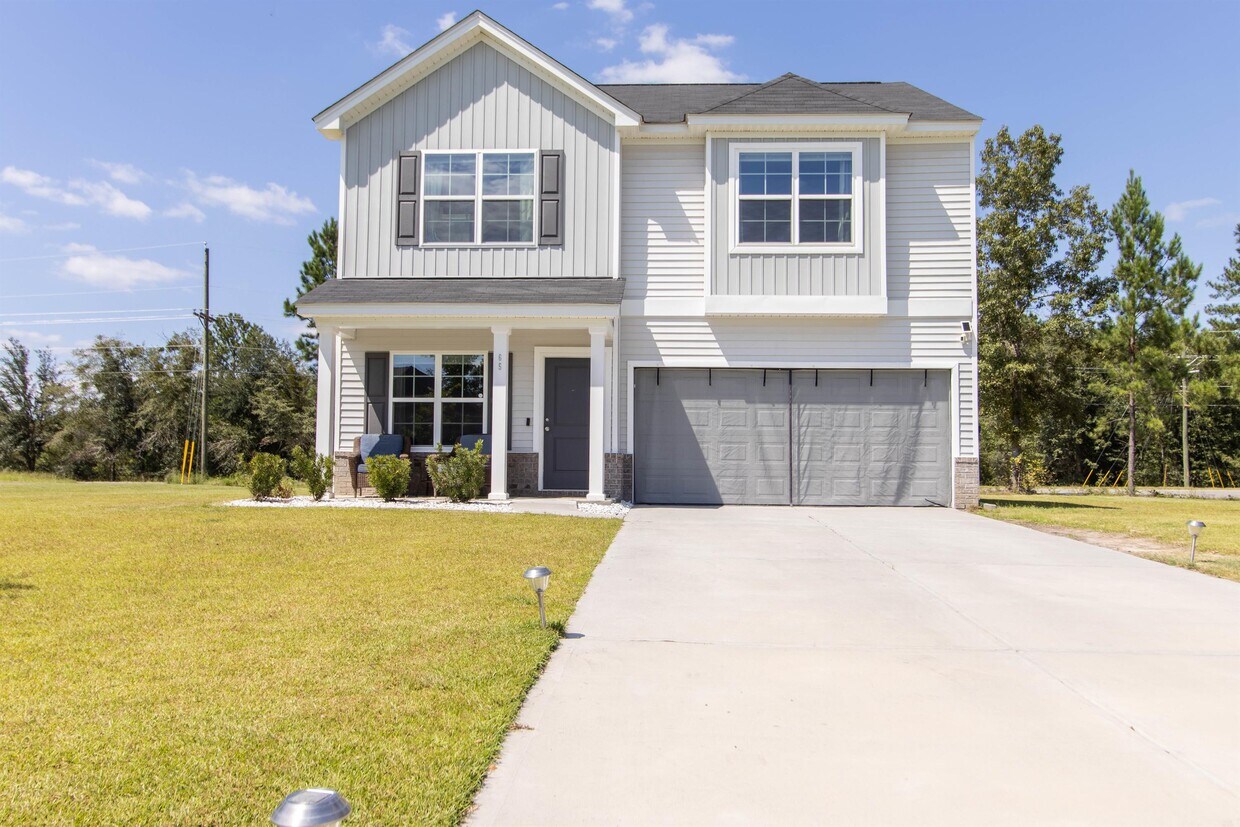 Primary Photo - 65 Castaway Ct