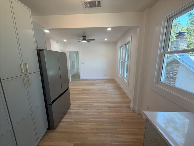 Foto del edificio - 4014 Avenue D