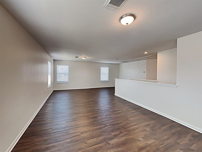 Building Photo - 18011 Shallow Leaf Ln