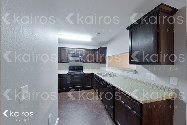 Building Photo - 3893 Thomas St