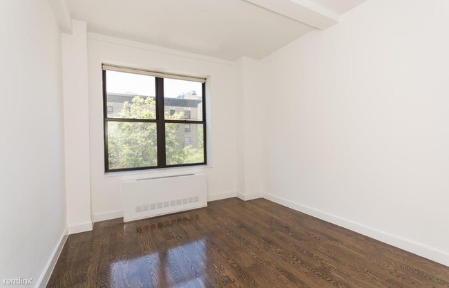 Building Photo - 212 W 92nd St