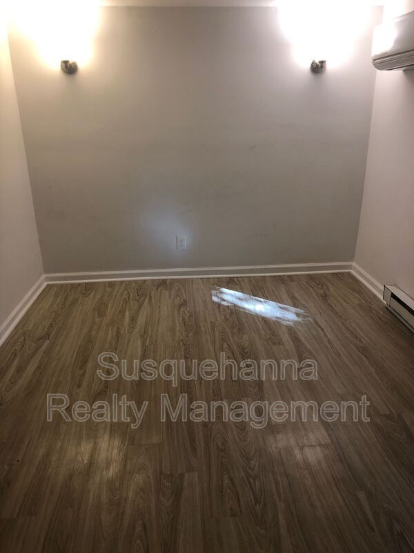 Foto del edificio - 1605 Holtz Rd