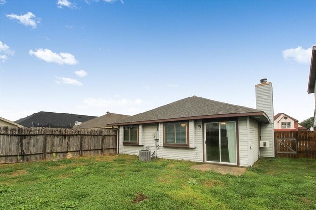 Building Photo - 11646 Highland Meadow Dr