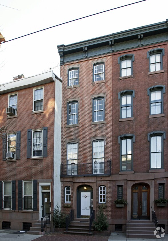 Primary Photo - 313 S 12th St