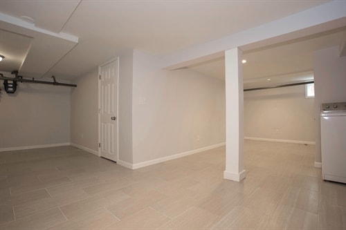 Building Photo - 154 Sussex Rd