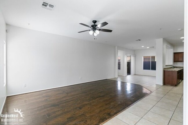 Photo - Beautiful 3Bdm 2Ba + Den Home Near Avondale & Goodyear!