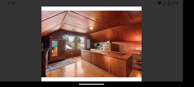 Upstairs bedroom - 5625 SE Powell Blvd