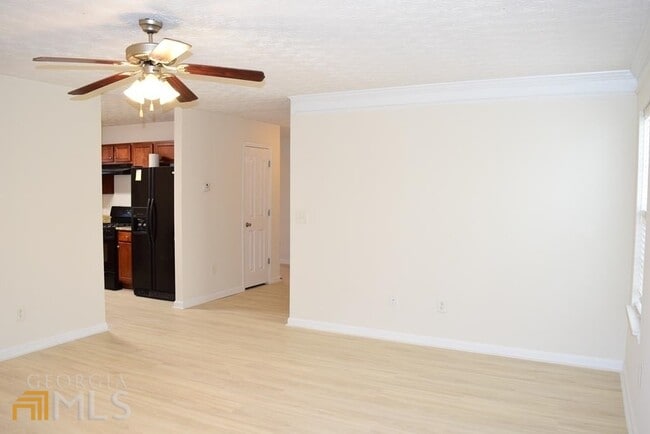 Building Photo - 43 Churchill Park Dr