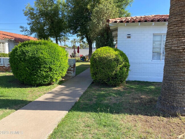 Foto del edificio - 1530 W Mulberry Dr