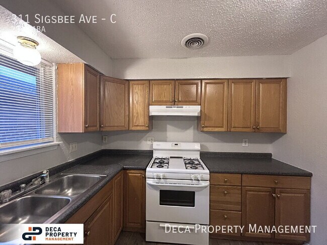 Foto del edificio - 311 Sigsbee Ave
