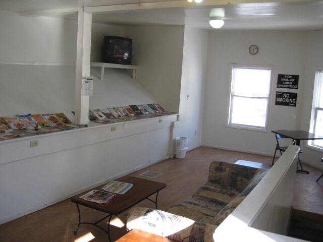  - 39 Montcalm Ave