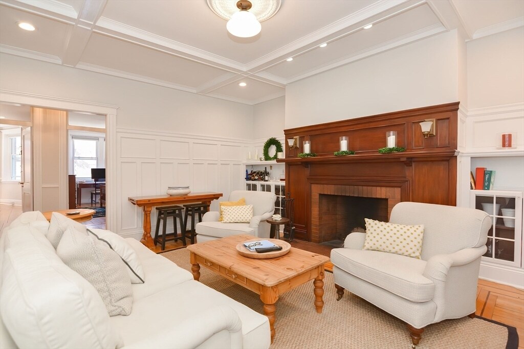 Foto principal - 345 Commonwealth Ave