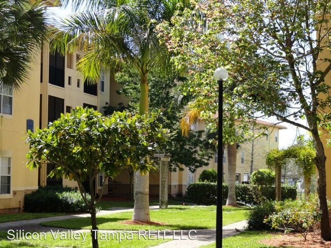 Foto del edificio - 4342 Bayside Village Dr
