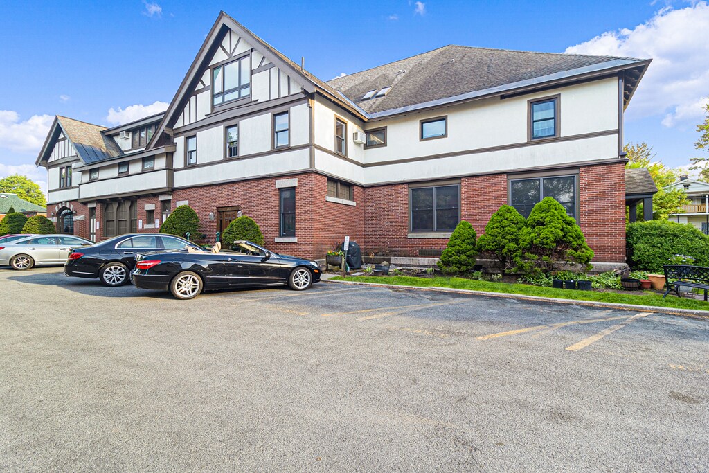 37 Clark St Unit 3, Saratoga Springs, NY 12866 Condo for Rent in