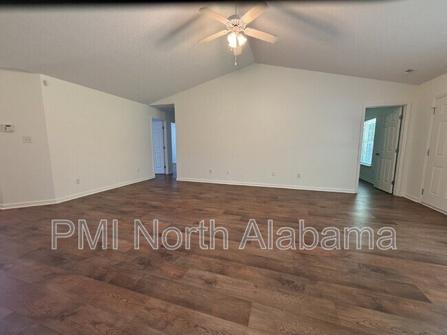 Foto del edificio - 111 Turnstone Ct SW