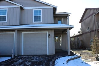 Building Photo - 16671 Shaw Pine Ct