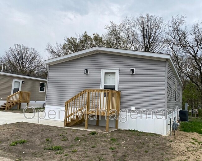 Building Photo - 31 Cornflower Ln