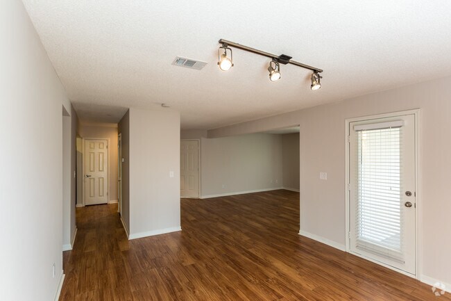 2HAB, 2BA - Abedul/ 1,400 Ft² - Sala de estar - Hillmeade