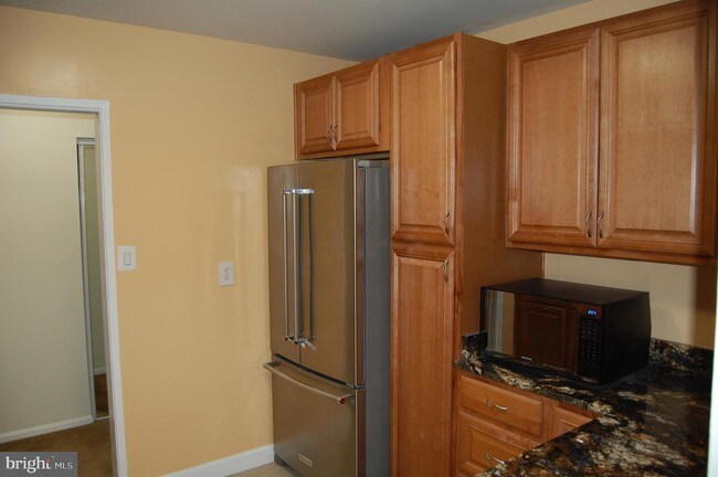 Building Photo - 9702 Kingsbridge Dr