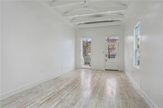 Foto del edificio - 3122 Laurel St