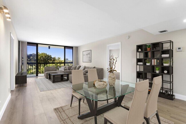Building Photo - 2425 Presidential Way