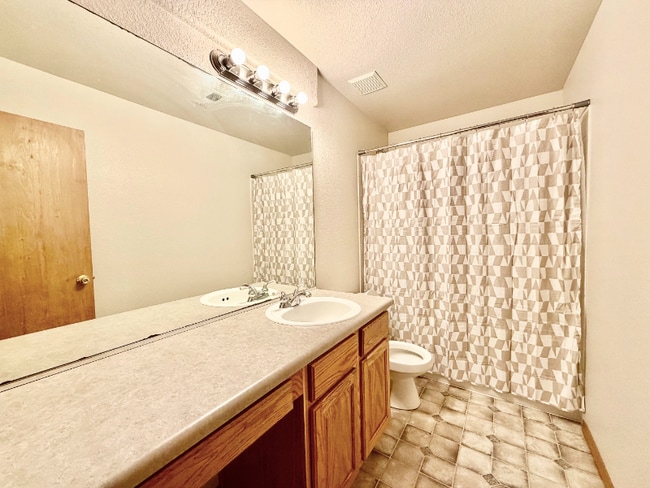 Building Photo - 7724 Amberly Dr