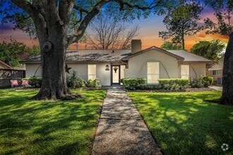 Building Photo - 10715 Cedar Creek Dr