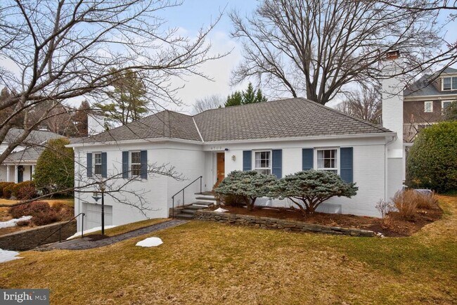 Foto del edificio - 4709 River Rd