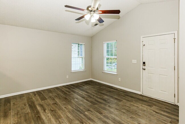 Foto del edificio - 6337 Fresh Wind Ave