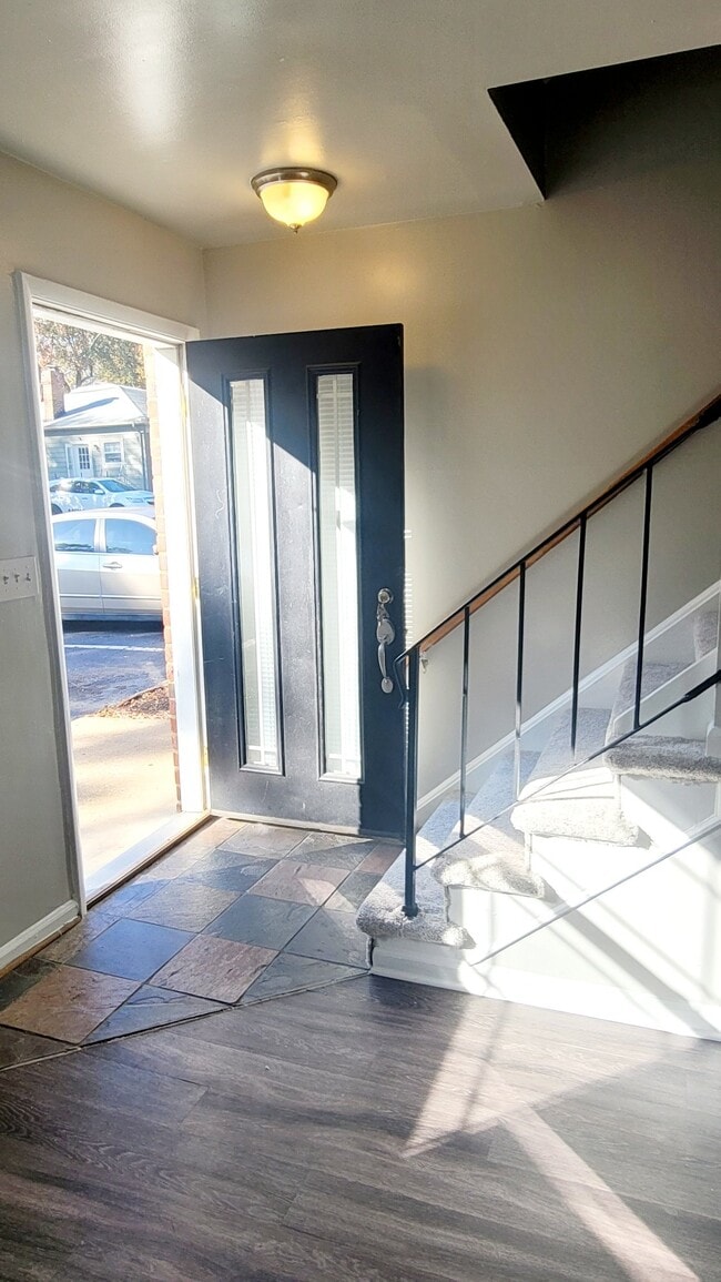 Foto del edificio - 2742 Goolsby Ave