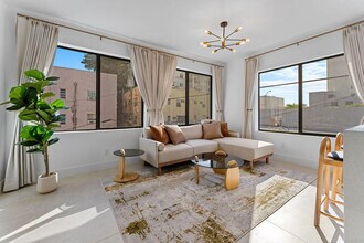 Building Photo - 1210 SW 3rd St