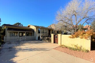 Building Photo - 555 Mountain Shadows Dr