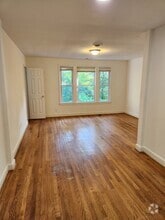Building Photo - 331 Parkland Pl SE