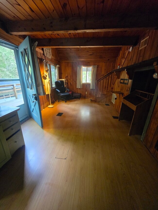 Building Photo - Ledge Hill Center Tuftonboro