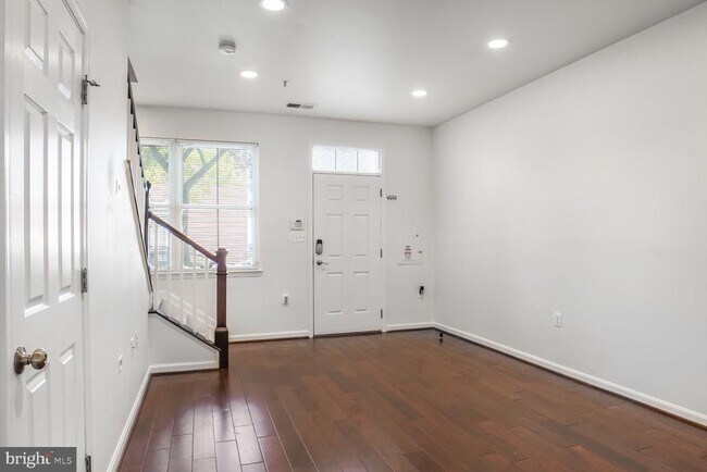 Foto del edificio - 1529 Tanner St SE