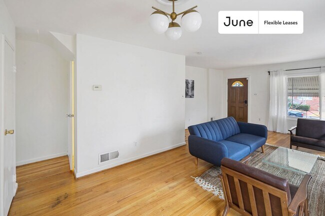 Foto del edificio - 530 Ingraham St NE
