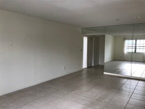 Building Photo - 113 Bobolink Way