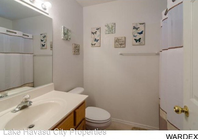 Building Photo - 3 br, 2 bath House - 980 Joshua Tree Dr