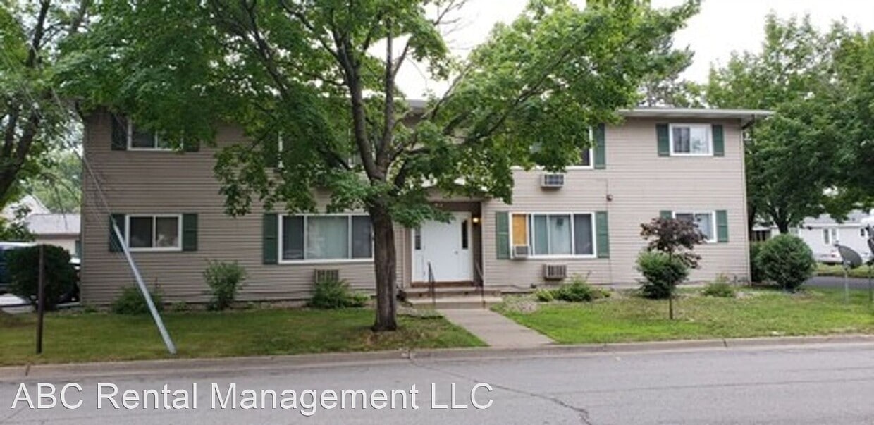 Primary Photo - 915 Genrich St